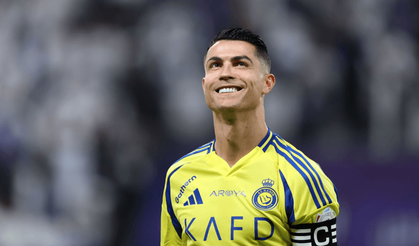 Ronaldo becomes football's first billionaire, says report (Courtesy: Online)