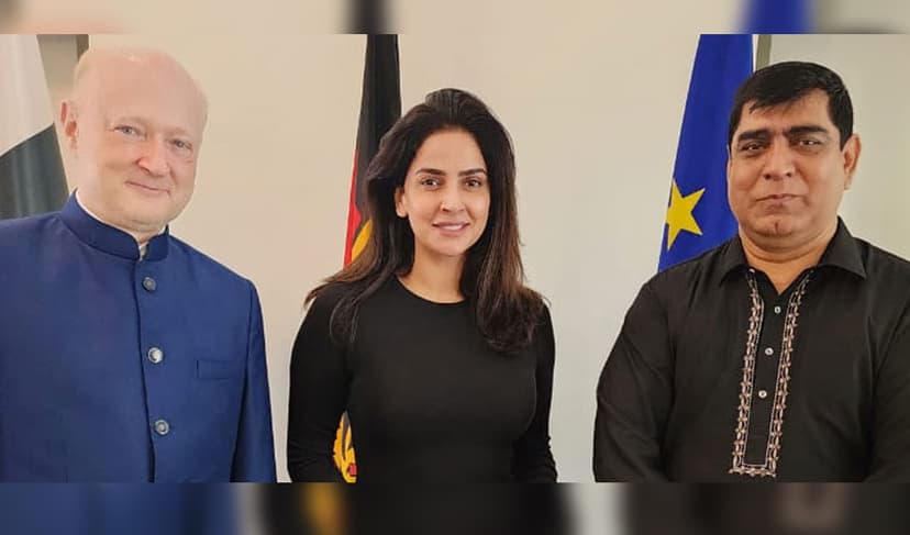 Saba Qamar meets  German consul general