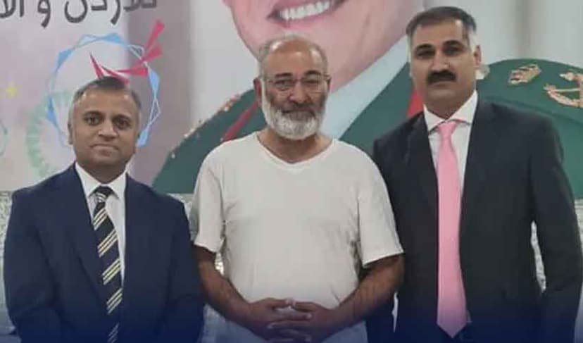 Ex-senator Mushtaq returns to Pakistan after release from Israeli custody (Courtesy: File)