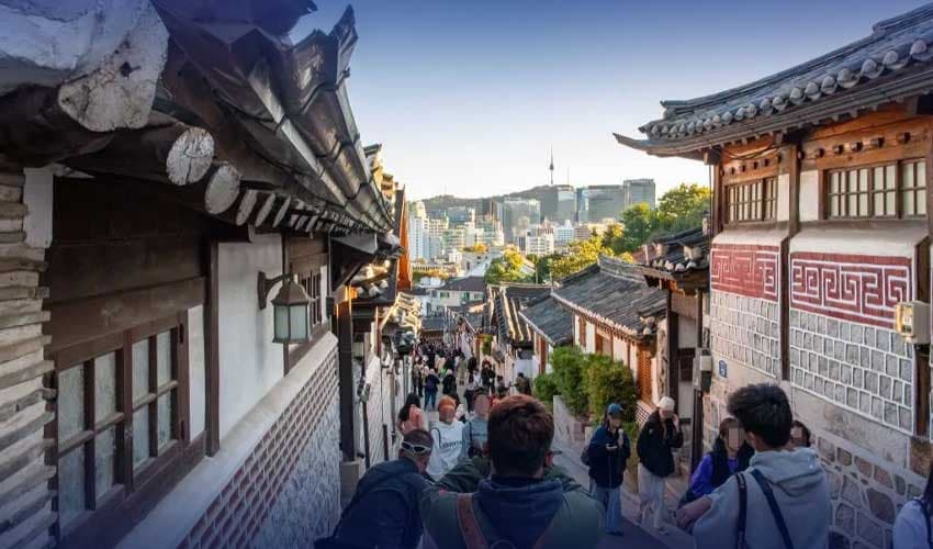 Seoul's historic Hanok Village