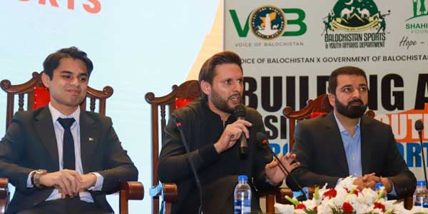Shahid Khan Afridi addresses UoB students –– @VofBalochistan Shahid Khan Afridi addresses UoB students –– @VofBalochistan