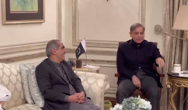 Shehbaz Sharif asks political forces to unite for the country's sake –  @president_pmln
