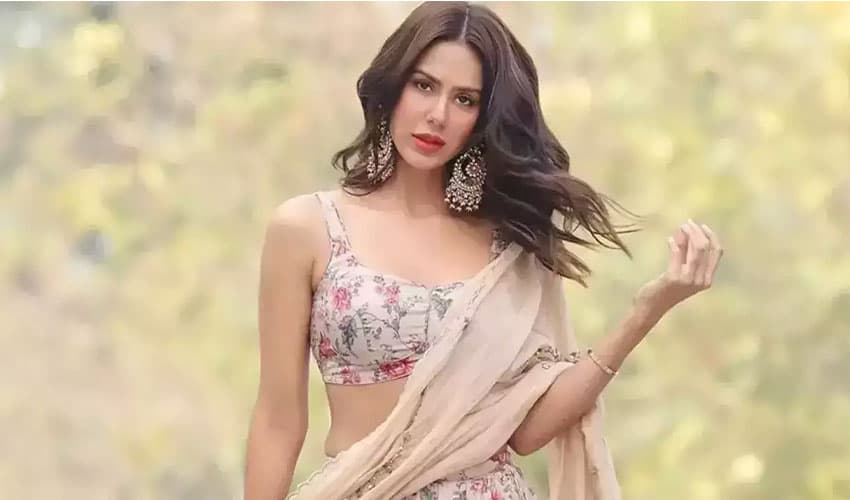 sonam-bajwa sonam-bajwa