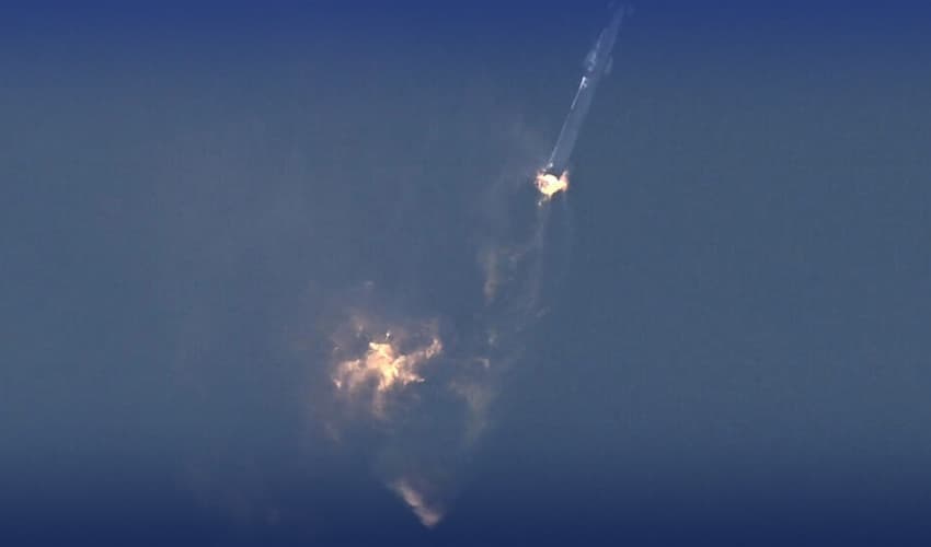 SpaceX's starship remains grounded
