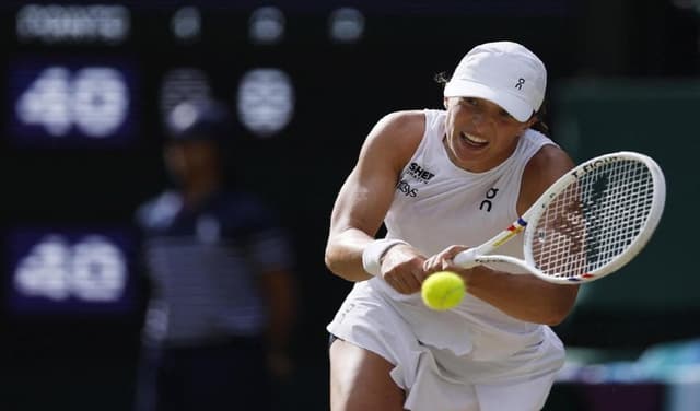 Swiatek thrashes Anisimova 6-0 6-0 to win Wimbledon title (Courtesy: Online)