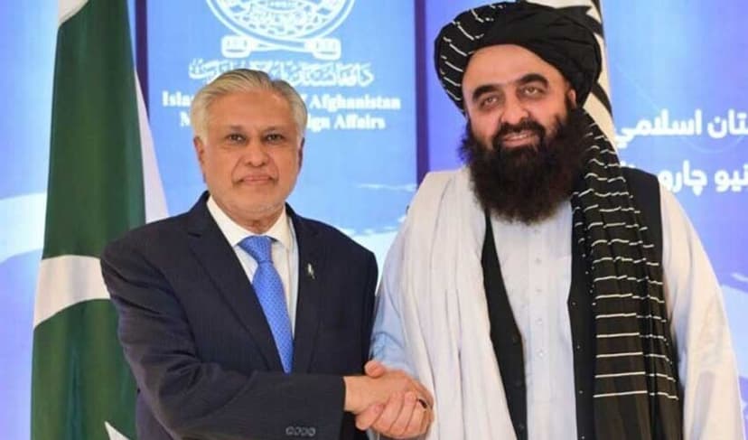 Ishaq Dar contacts Afghanistan’s acting foreign minister (Courtesy: Online)