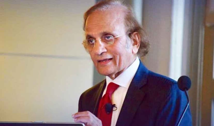Tassaduq Hussain Jilani