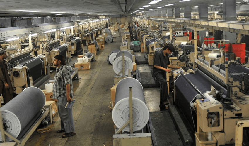 Textile industry's exports witnesses boom of $400million (Courtesy: File)