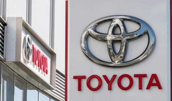 Toyota Japan hit by system failure, production stopped