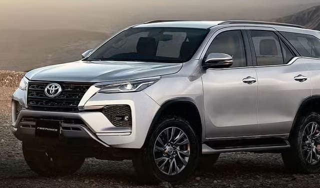 toyota-fortuner prices in Pakistan -latest