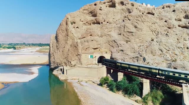 Train Sibi