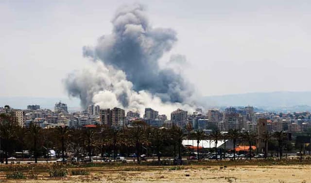 US attacks Iran sites