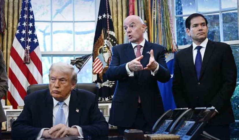 Trump at Oval Office