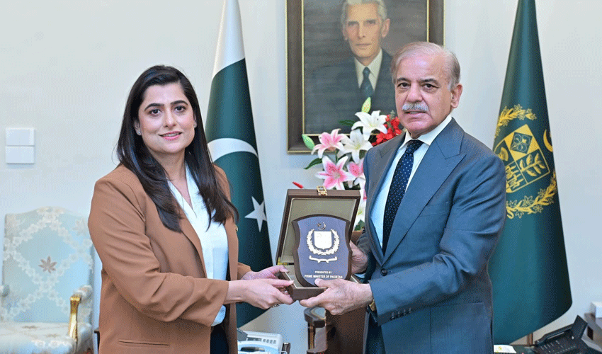 Pakistan's PM vows to uplift meritocracy in all sports (Courtesy: Online)