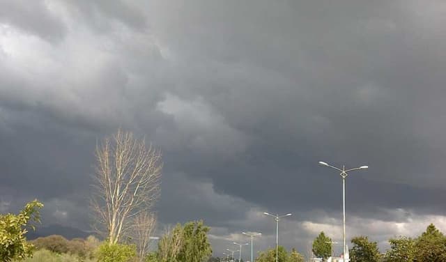 Cold, partly cloudy weather likely across several parts of country (Courtesy: File)