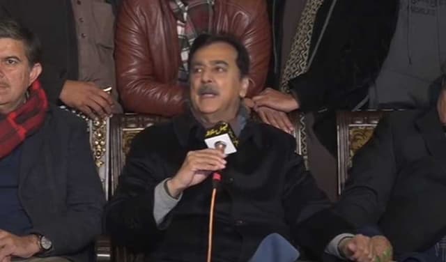 Yusuf Raza Gilani – screengrab