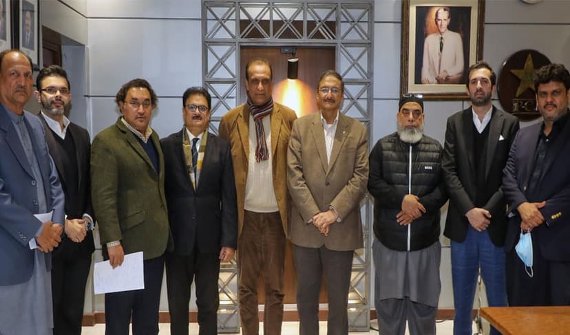 Zaka Ashraf – File