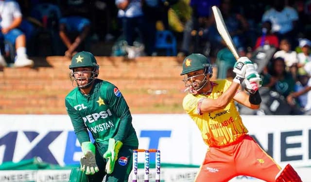 Zimbabwean cricketers reach Pakistan for T20I tri-nation series (Courtesy: Online)