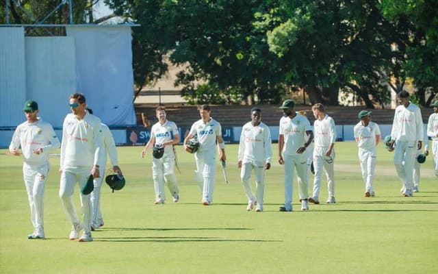 New Zealand beat Zimbabwe by nine wickets to win first Test (Courtesy: Online)