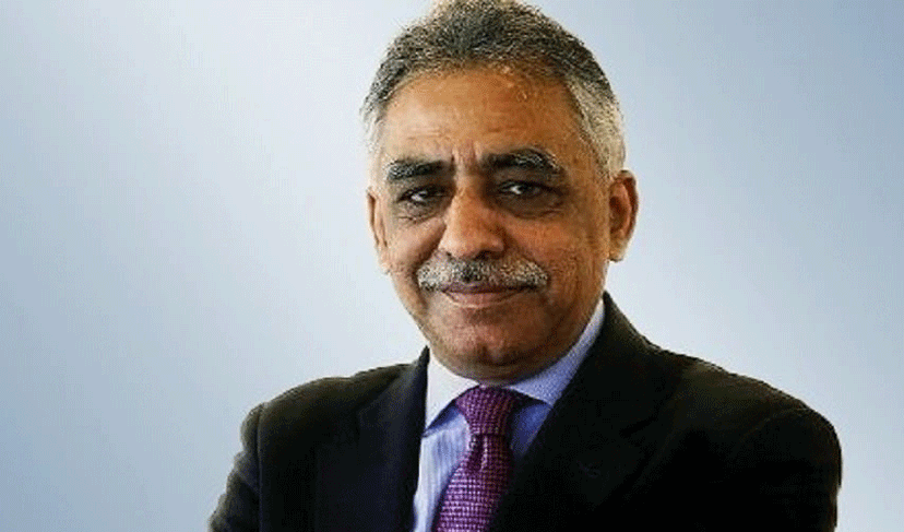 Former PML-N stalwart Zubair Umar expected to join PTI (Courtesy: Online)
