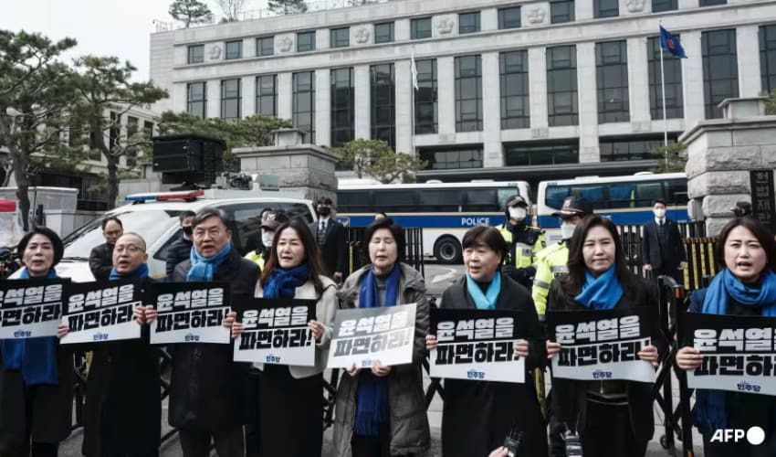 South Korean opposition demands increased security after MP attacked outside court (Courtesy: Online) South Korean opposition demands increased security after MP attacked outside court (Courtesy: Online)