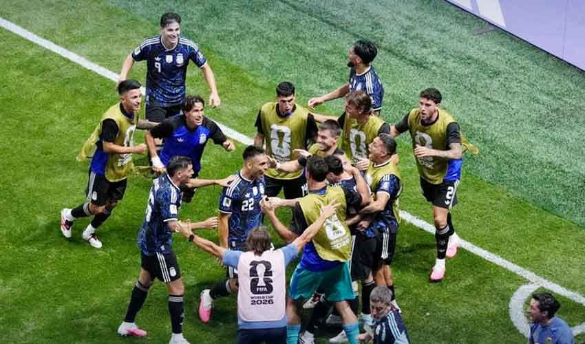 Argentina beat England Argentina beat England