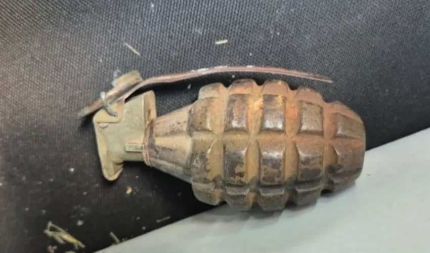 Canadian citizen takes WWII grenade to police station (Courtesy: File) Canadian citizen takes WWII grenade to police station (Courtesy: File)