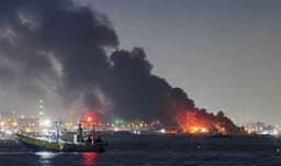 Iran attacks US bases in Bahrain, Kuwait after fresh strikes Iran attacks US bases in Bahrain, Kuwait after fresh strikes