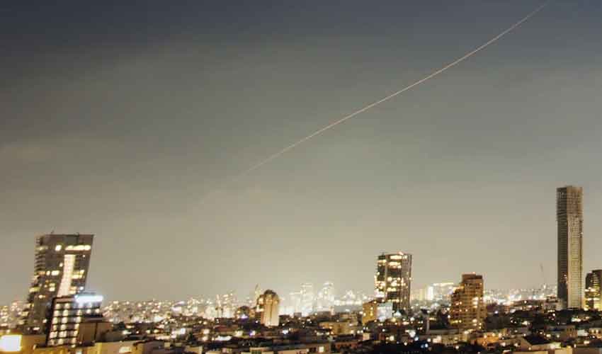 Israel hits Iran with new strikes Israel hits Iran with new strikes