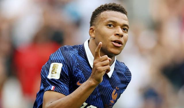 Mbappe breaks World Cup all-time scoring record with 22nd goal Mbappe breaks World Cup all-time scoring record with 22nd goal