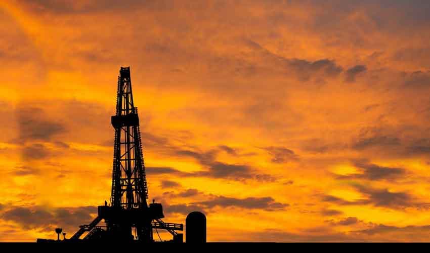 Oil prices jump on renewed US-Iran hostilities Oil prices jump on renewed US-Iran hostilities