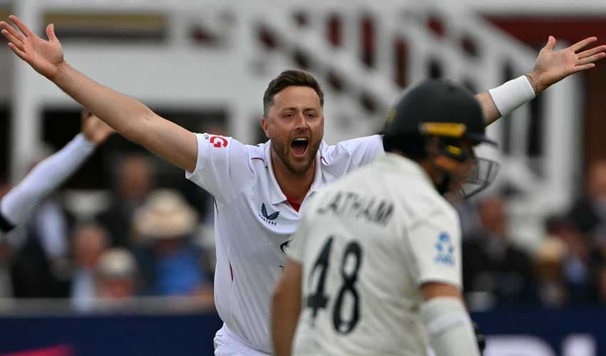 Lord's Test: Atkinson, Robinson power England to victory over New Zealand (Courtesy: File) Lord's Test: Atkinson, Robinson power England to victory over New Zealand (Courtesy: File)