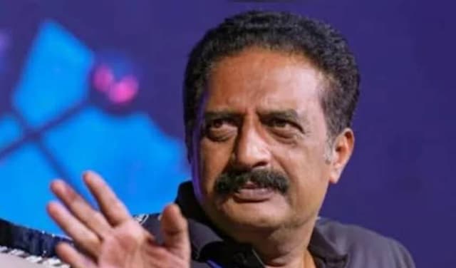 Prakash Raj questions Bollywood's silence as he joins CJP protest Prakash Raj questions Bollywood's silence as he joins CJP protest