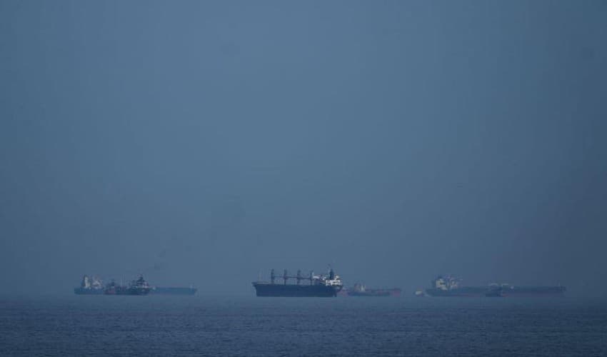 US extends waiver on Russian oil purchases for one month (Courtesy: File) US extends waiver on Russian oil purchases for one month (Courtesy: File)