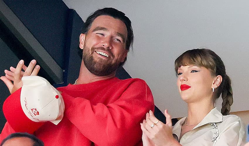 Travis-Kelce-makes-Taylor-Swift Travis-Kelce-makes-Taylor-Swift