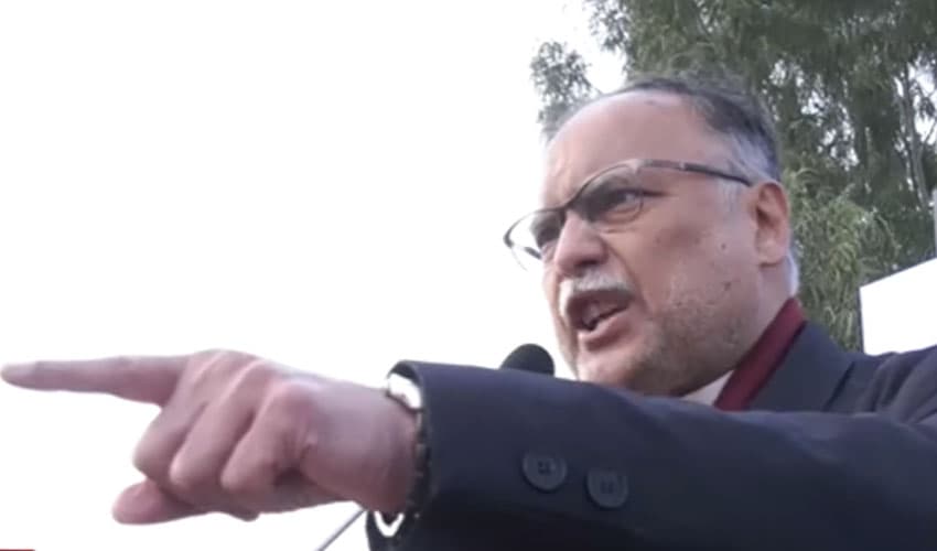 Ahsan Iqbal all praise for Nawaz Sharif – screengrab Ahsan Iqbal all praise for Nawaz Sharif – screengrab