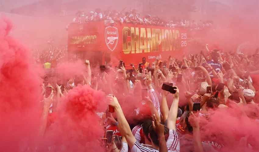 Arsenal celebrate Premiere League win Arsenal celebrate Premiere League win