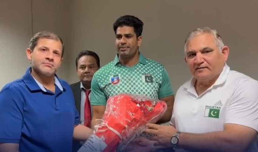 Arshad Nadeem returns home after retaining javelin supremacy (Courtesy: Online) Arshad Nadeem returns home after retaining javelin supremacy (Courtesy: Online)