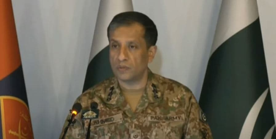 DG ISPR holds special sessions with students of IBA Karachi, NCA Lahore and LUMS (Courtesy: File) DG ISPR holds special sessions with students of IBA Karachi, NCA Lahore and LUMS (Courtesy: File)