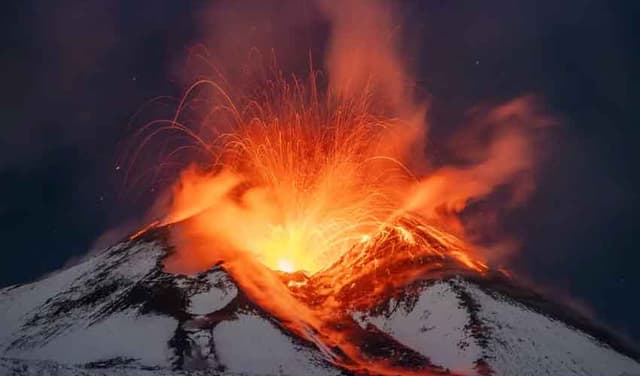 Mount Etna eruption disrupts flights as ash cloud spreads Mount Etna eruption disrupts flights as ash cloud spreads