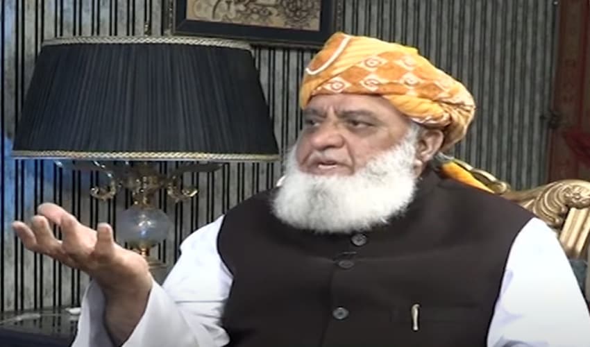Fazl urges JUI-F MNAs to vote against 27th amendment (Courtesy: File) Fazl urges JUI-F MNAs to vote against 27th amendment (Courtesy: File)