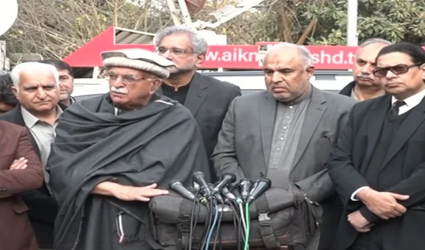 Supremacy of constitution: Abbasi wants to take political parties on board (Courtesy: screengrab) Supremacy of constitution: Abbasi wants to take political parties on board (Courtesy: screengrab)