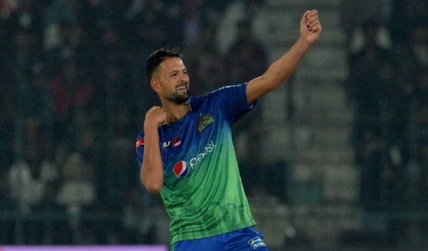 Ihsanullah loses temper during local club match in KP (Courtesy: File) Ihsanullah loses temper during local club match in KP (Courtesy: File)