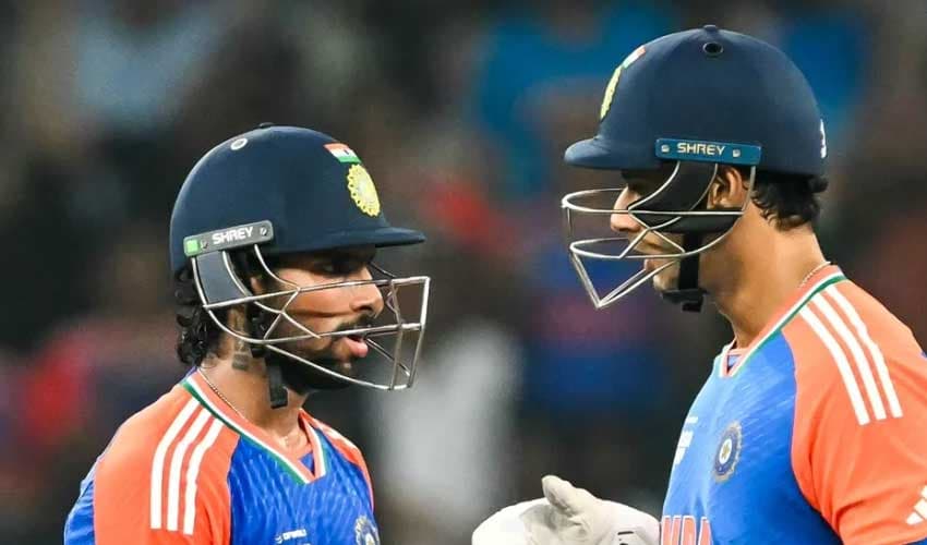 India edge Pakistan to lift 9th Asia Cup title (Courtesy: Online) India edge Pakistan to lift 9th Asia Cup title (Courtesy: Online)