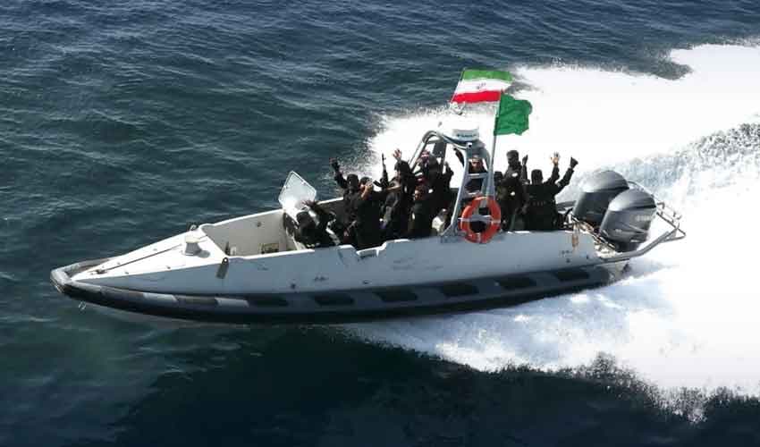 Iran detains 18 crew members Iran detains 18 crew members