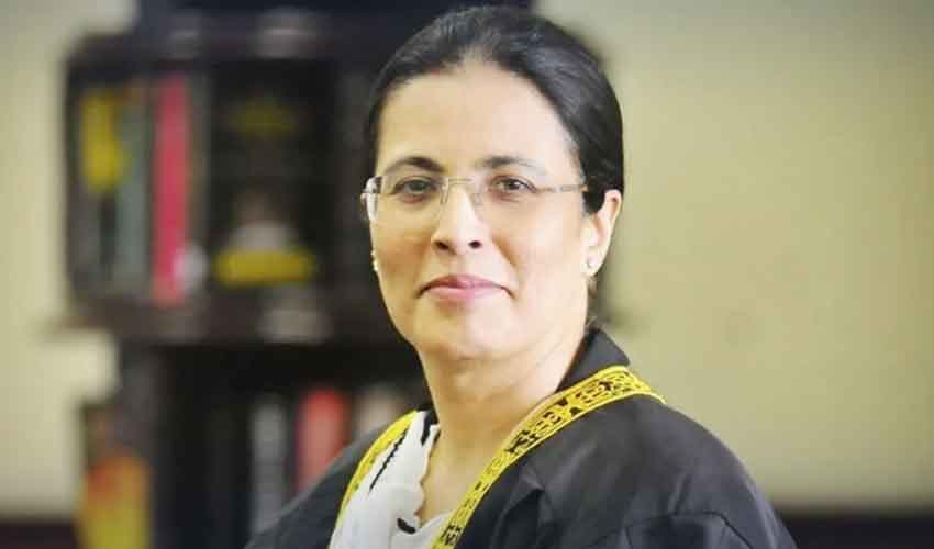 Photo: file Photo: file