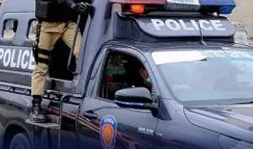 CIA police raid Qadri House in Nazimabad; over dozen held (Courtesy: File) CIA police raid Qadri House in Nazimabad; over dozen held (Courtesy: File)