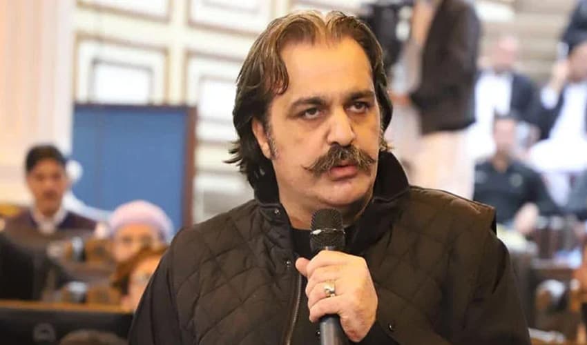 KP CM sees govt 'inept' to compete PTI in political arena – File KP CM sees govt 'inept' to compete PTI in political arena – File