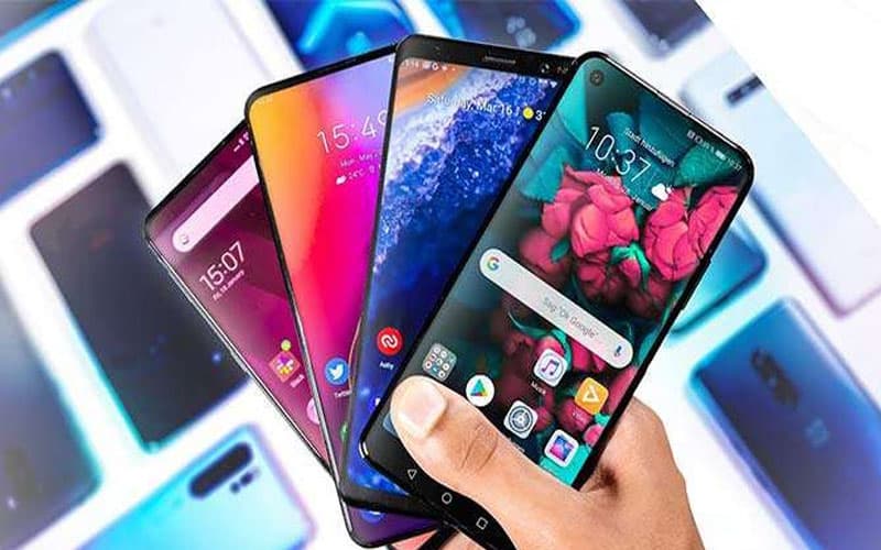 Smartphone usage rises to 71.6% in Pakistan (Courtesy: File) Smartphone usage rises to 71.6% in Pakistan (Courtesy: File)