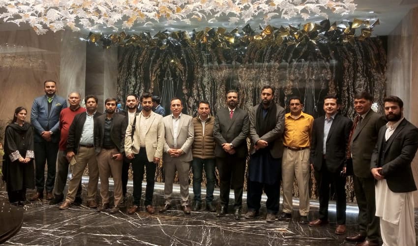 Pakistani mountaineers honoured in Islamabad ceremony (Courtesy: Online) Pakistani mountaineers honoured in Islamabad ceremony (Courtesy: Online)